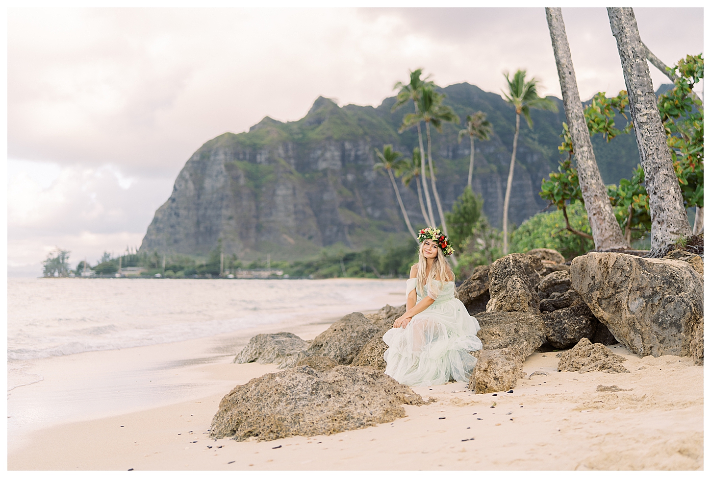 Oahu Hawaii Senior Portrait Photographer