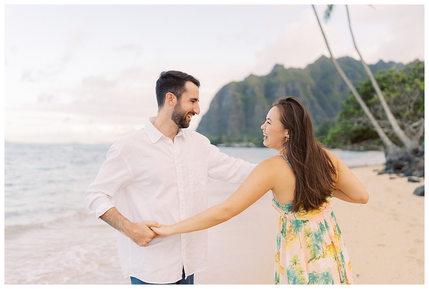 Honolulu Hawaii Engagement Photographer