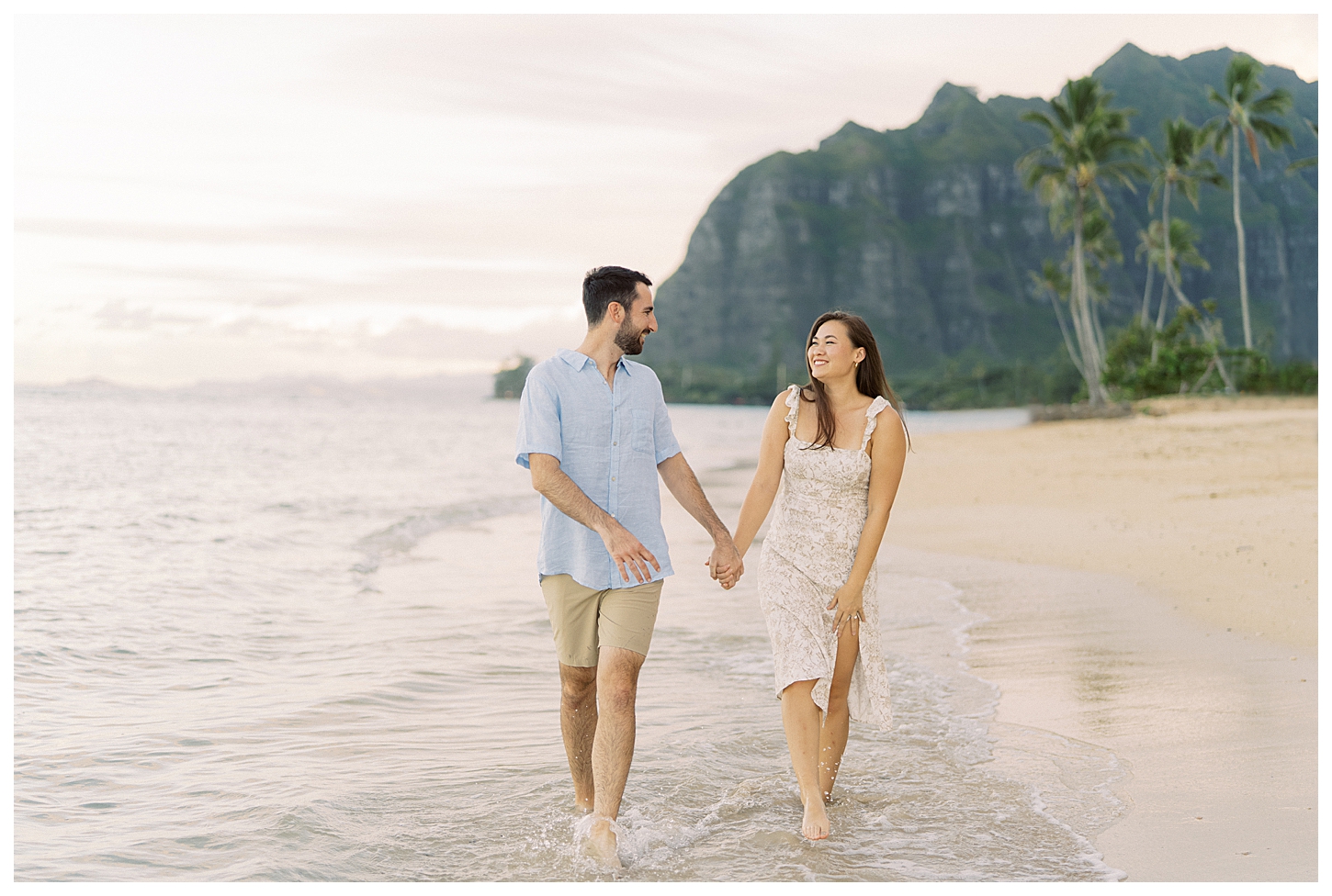 Honolulu Hawaii Engagement Photographer