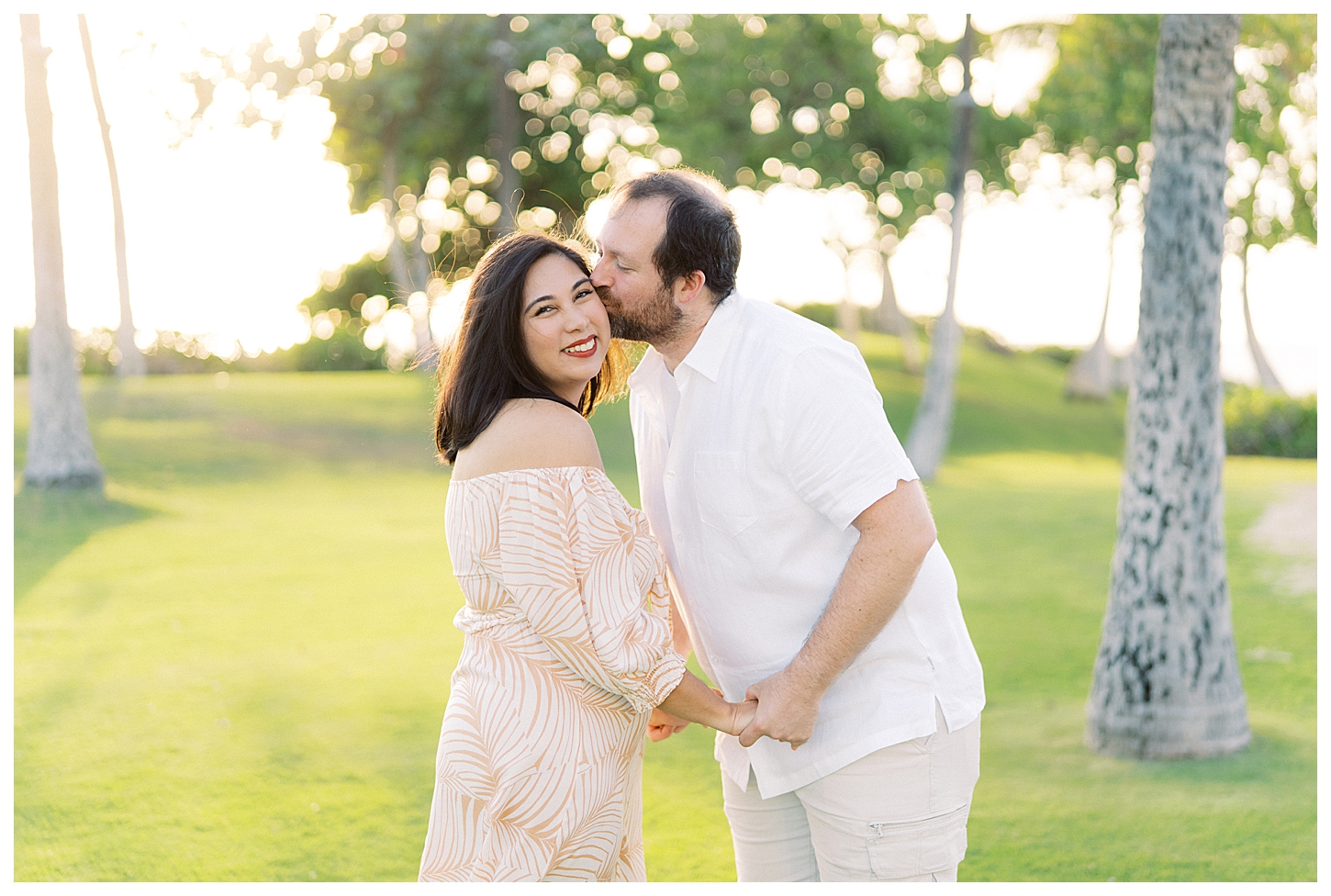 Honolulu Hawaii Couples Photographer