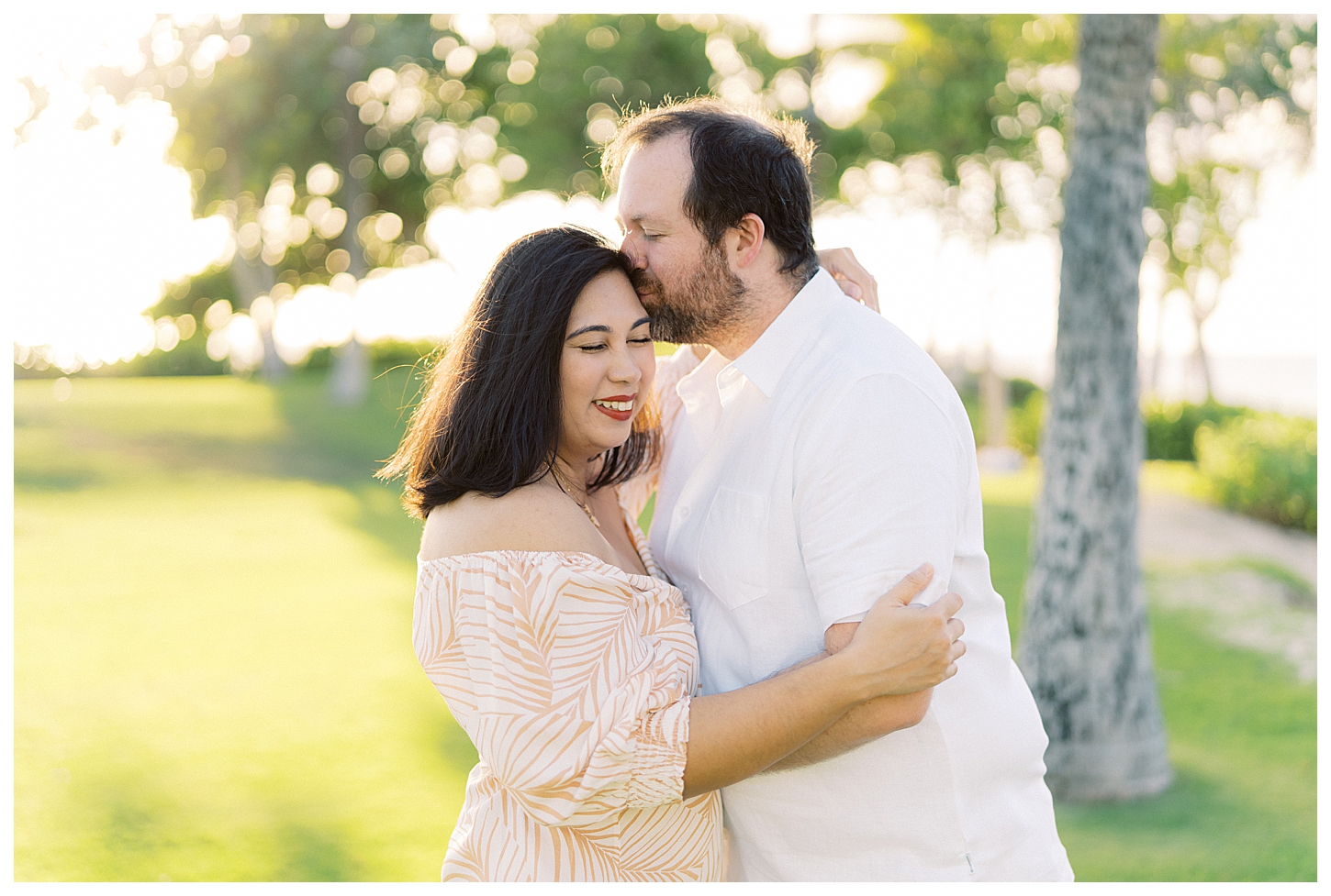 Honolulu Hawaii Couples Photographer