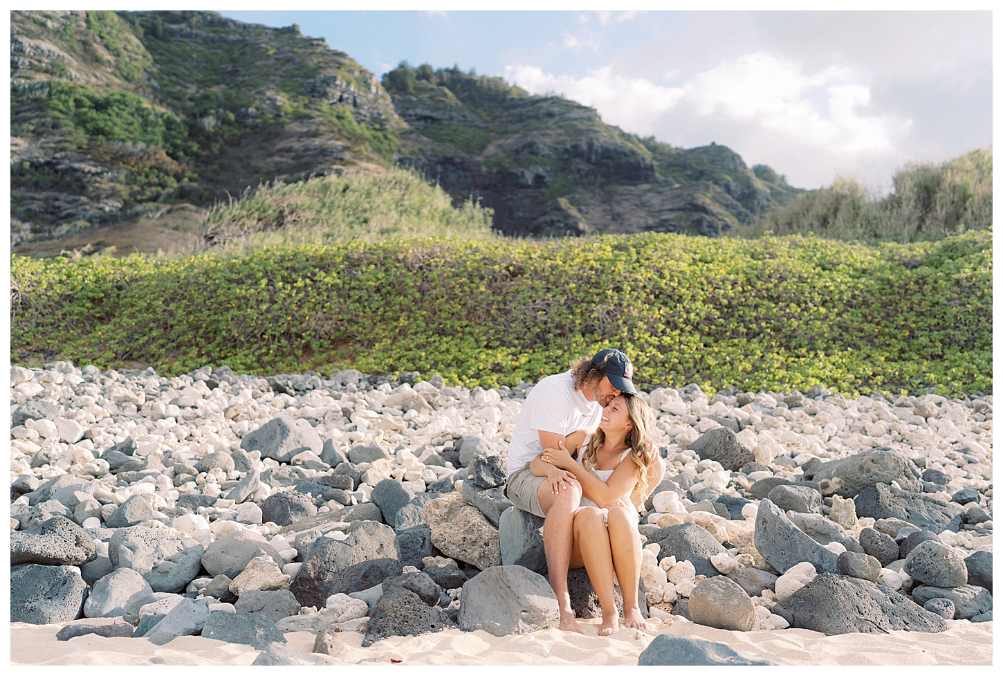 Oahu Hawaii Engagement Photographer