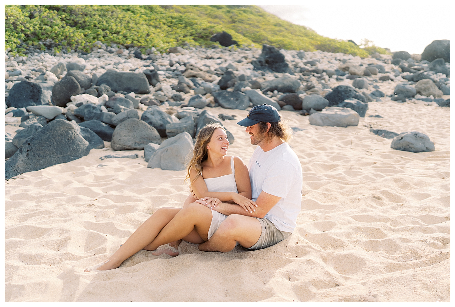 Oahu Hawaii Engagement Photographer