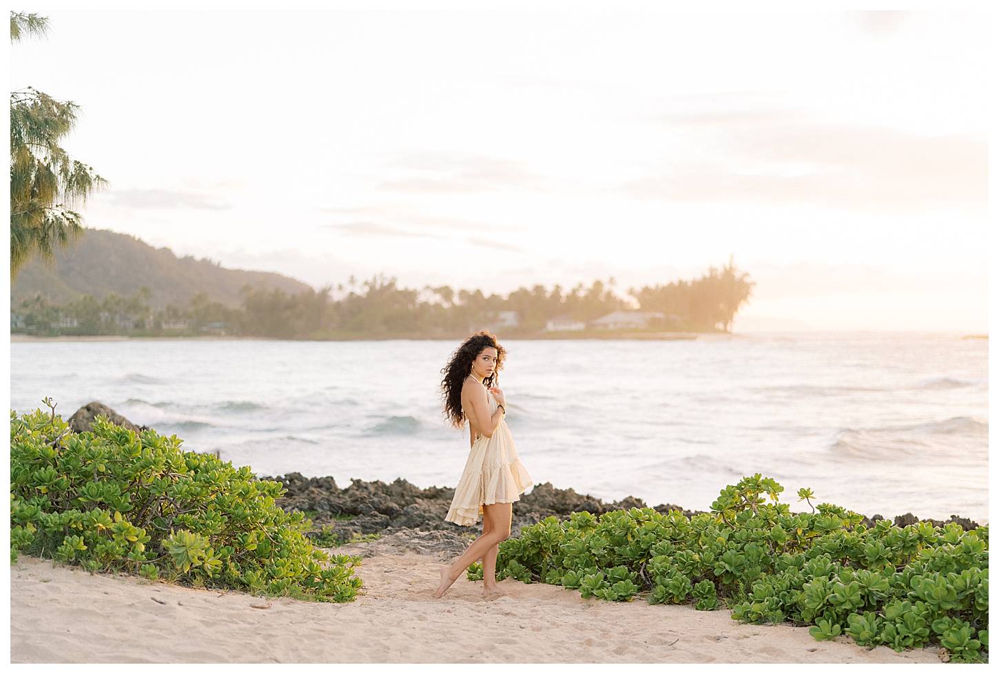 Oahu Hawaii Senior Portrait Photographer