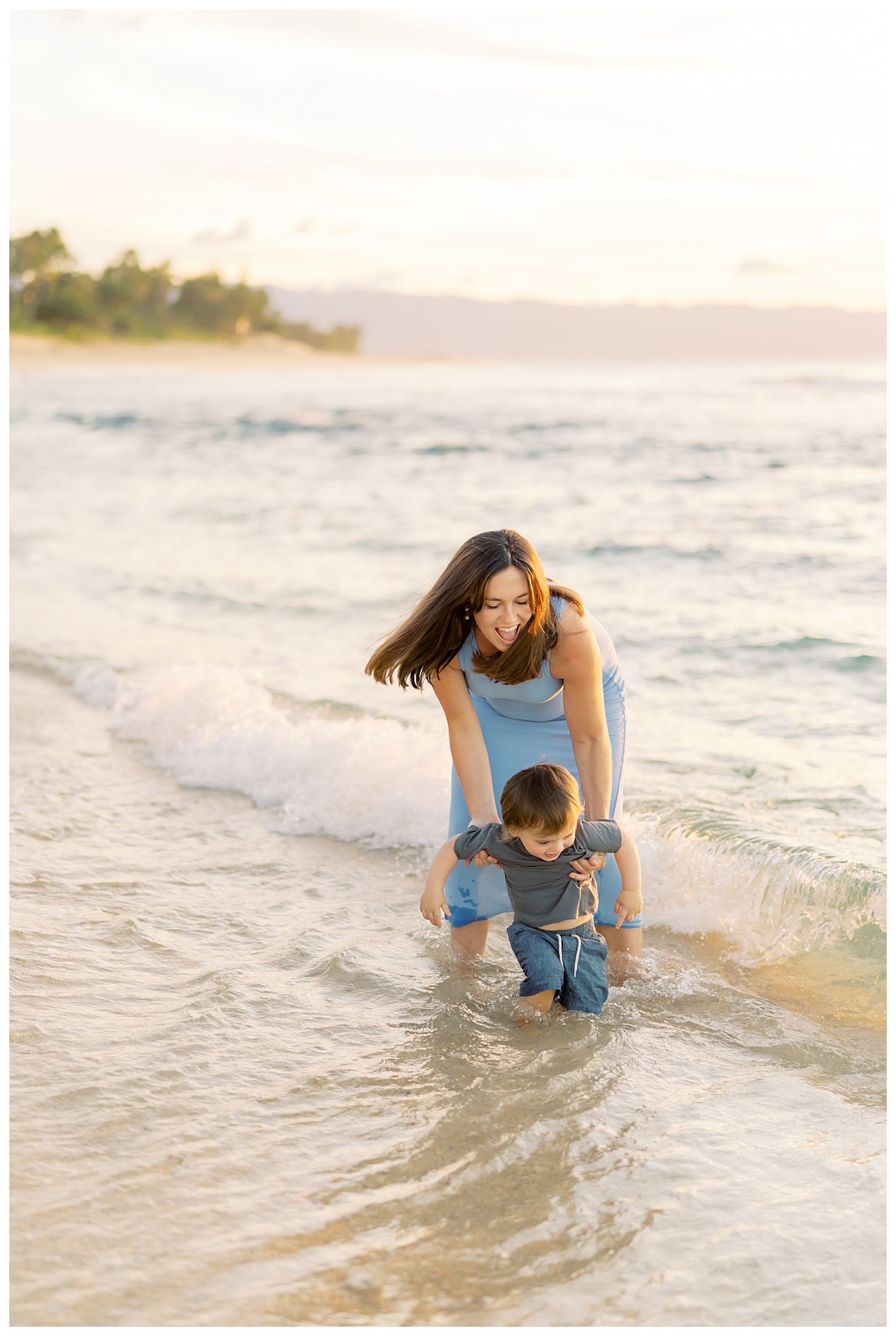 Honolulu Hawaii Family Portrait Photographer