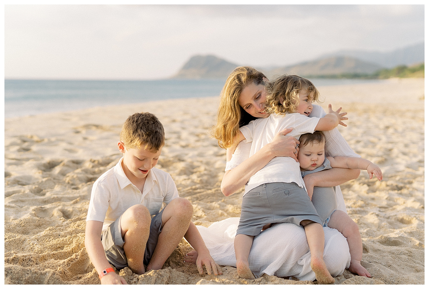 Oahu Hawaii Family Photographer