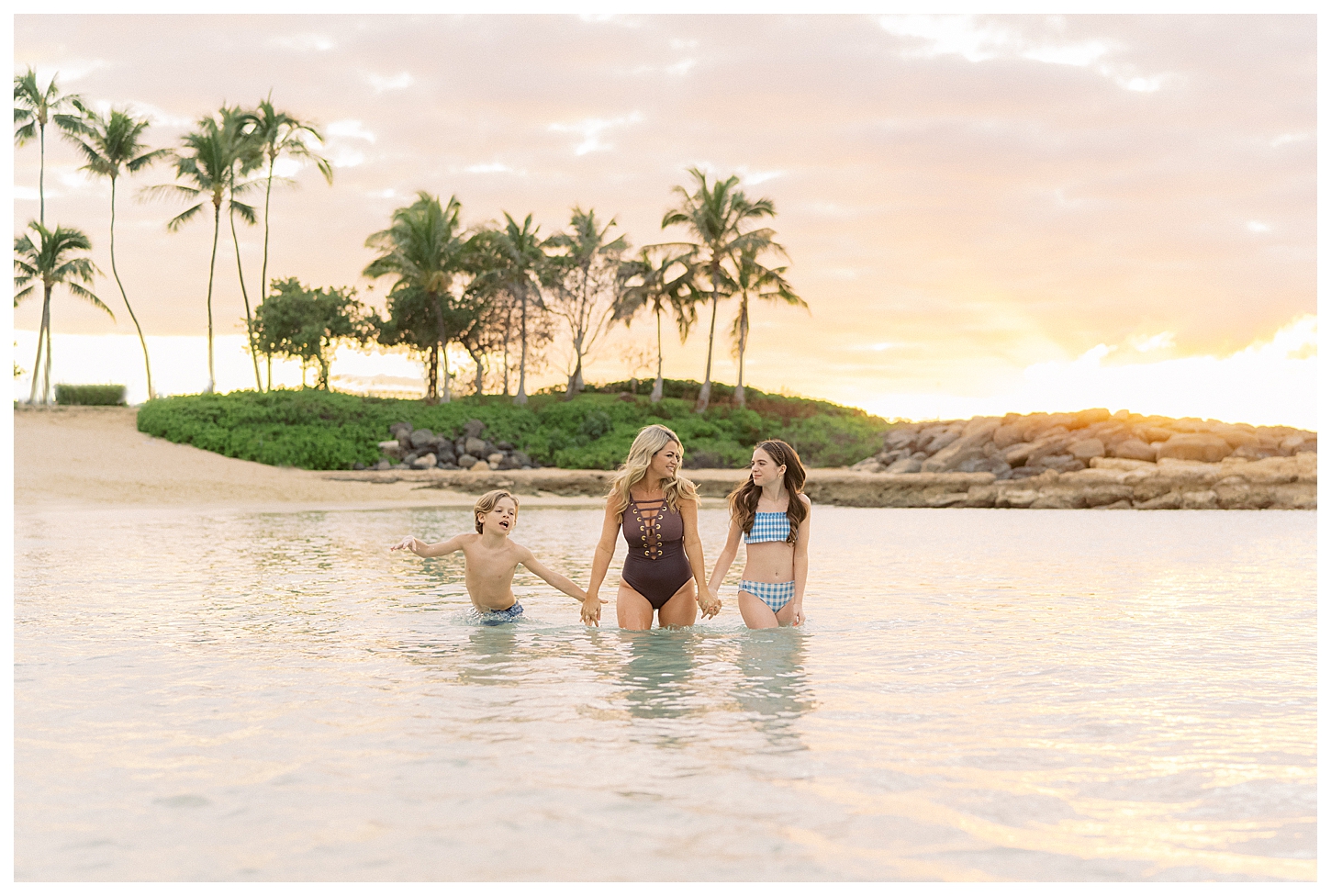 Aulani family photographer