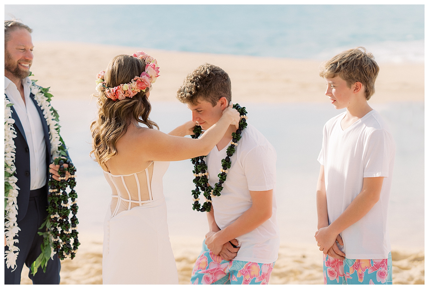 Oahu Hawaii Elopement Photographer