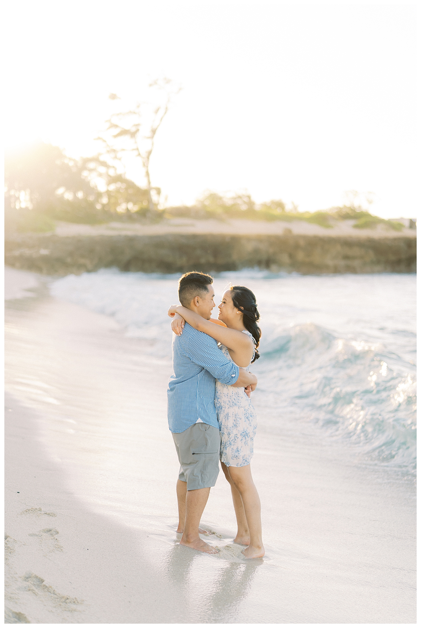 Oahu Hawaii Couples Photographer