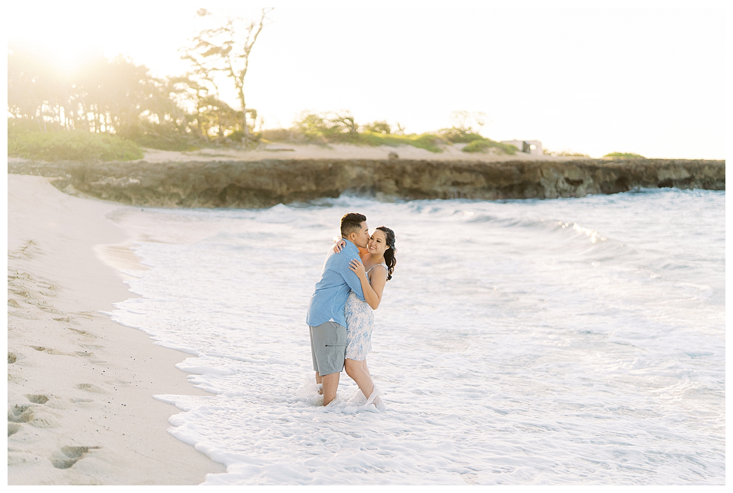 Oahu Hawaii Couples Photographer