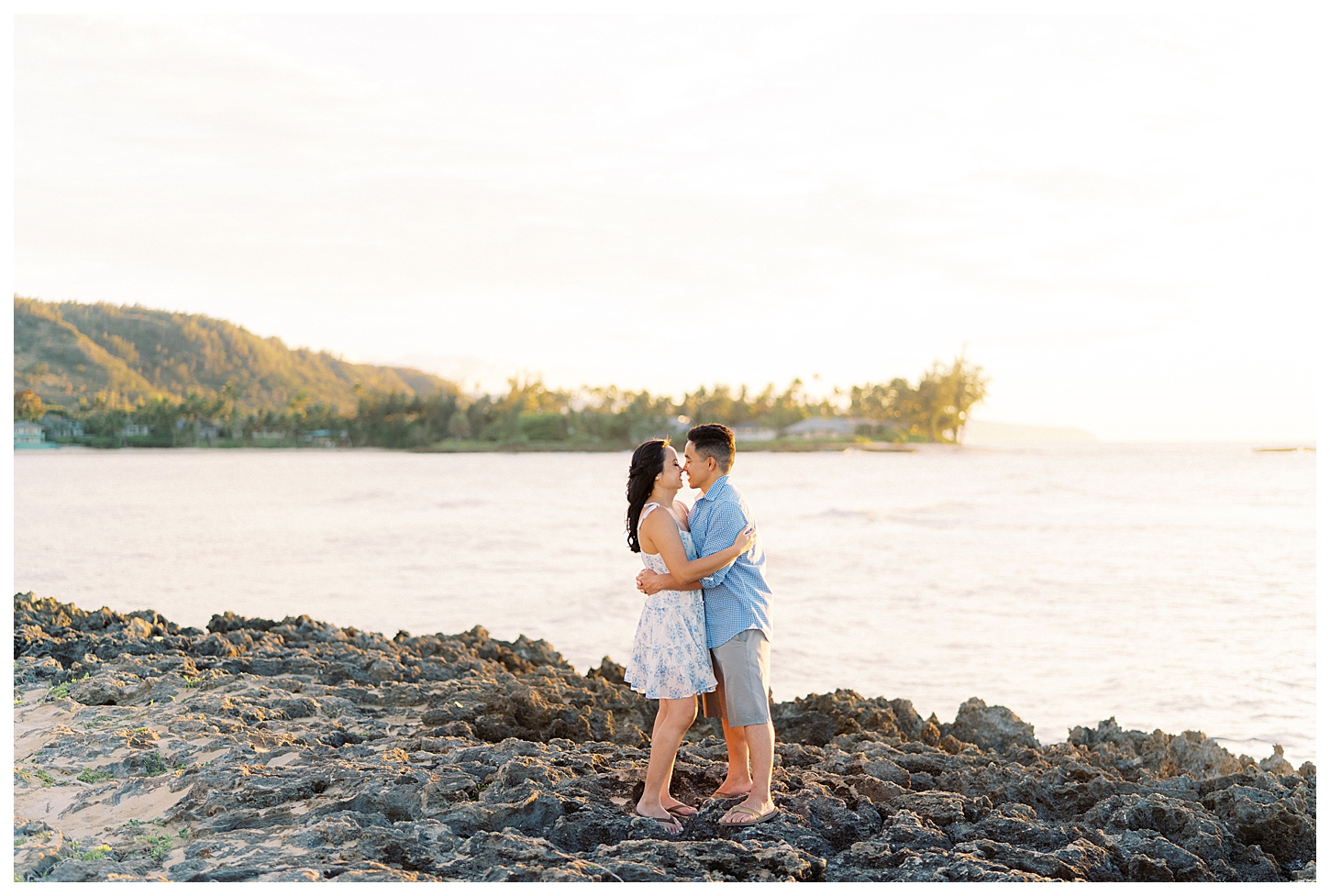Oahu Hawaii Couples Photographer