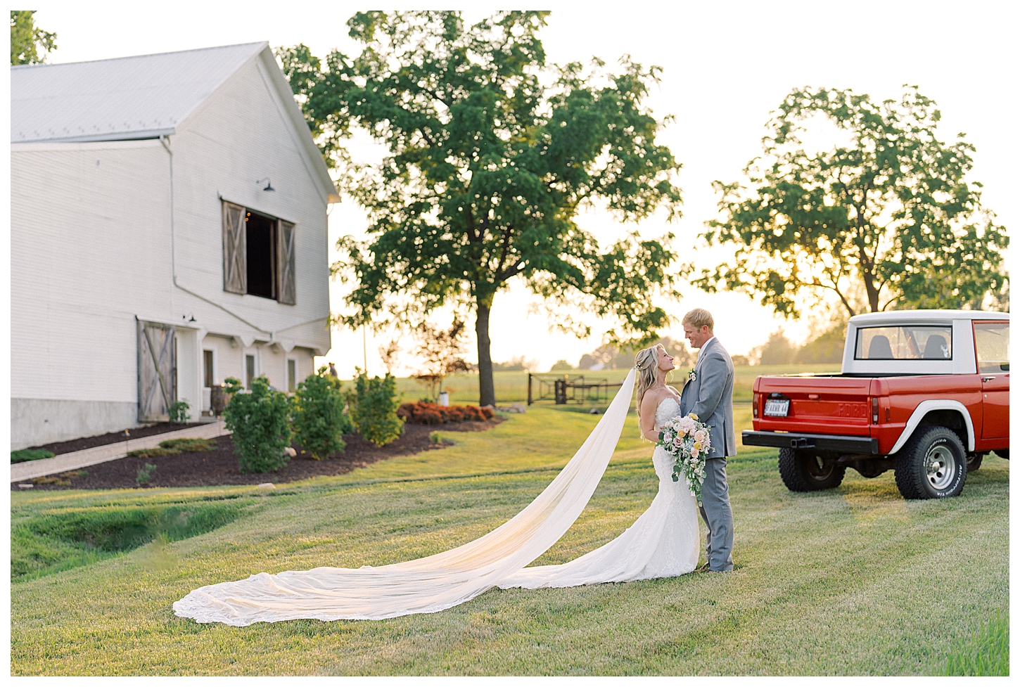 Sky Ridge Farm Wedding Photographer