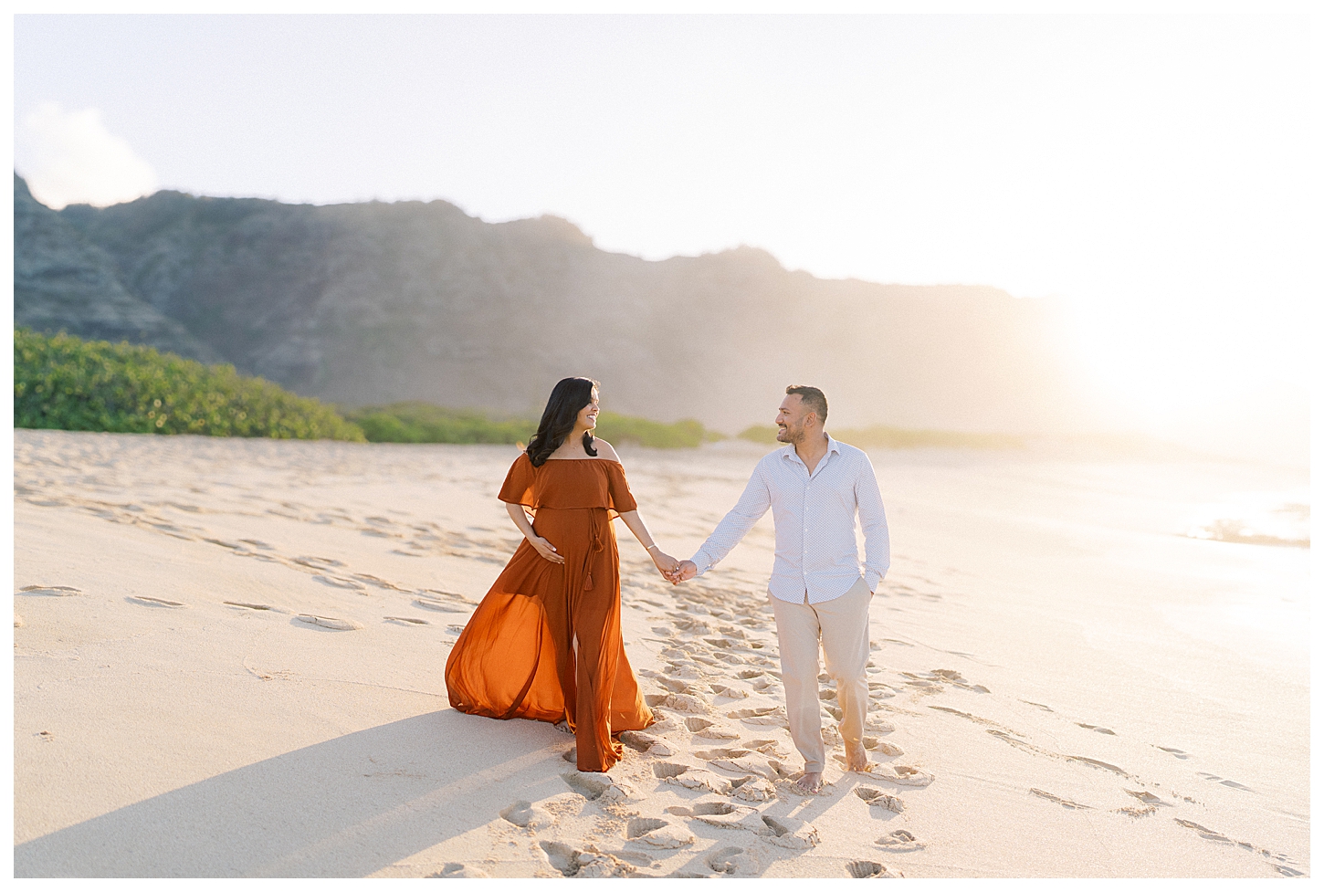 Mokuleia Beach Maternity Photographer