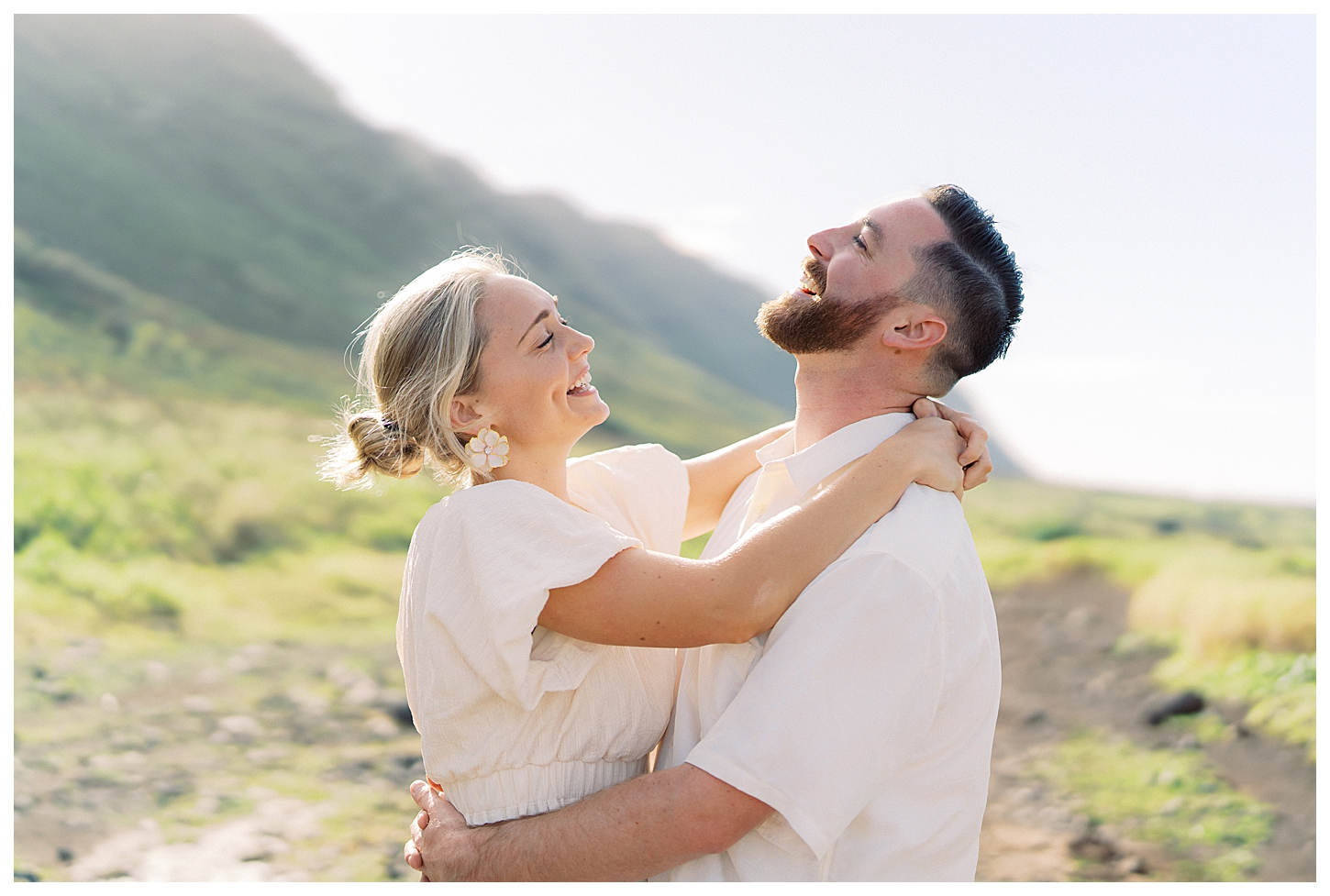 Oahu Hawaii Engagement Photographer